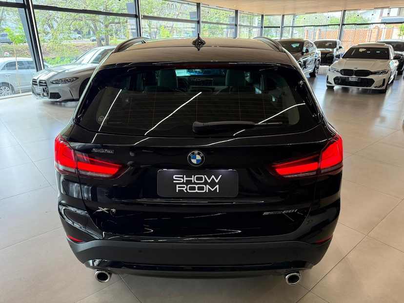 Foto do veículo BMW X1  S20I ACTIVEFLEX 2022 34.486 KM 180.000,00