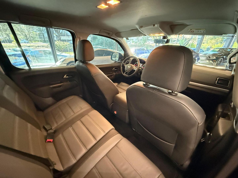 Foto do veículo VOLKSWAGEN AMAROK  HIGHLINE CD 3.0 4X4 TB DIES. AUT. 2023 22.700 KM 239.000,00