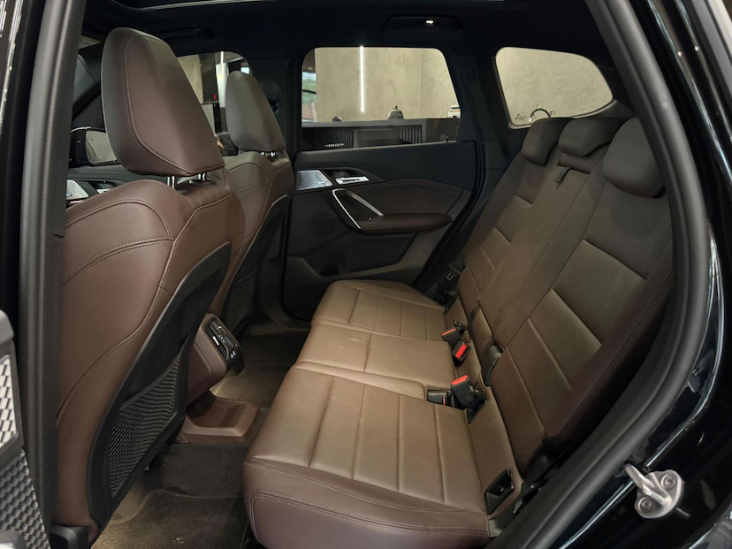 Foto do veículo BMW X1  S20I M SPORT 2023 21.350 KM 309.000,00