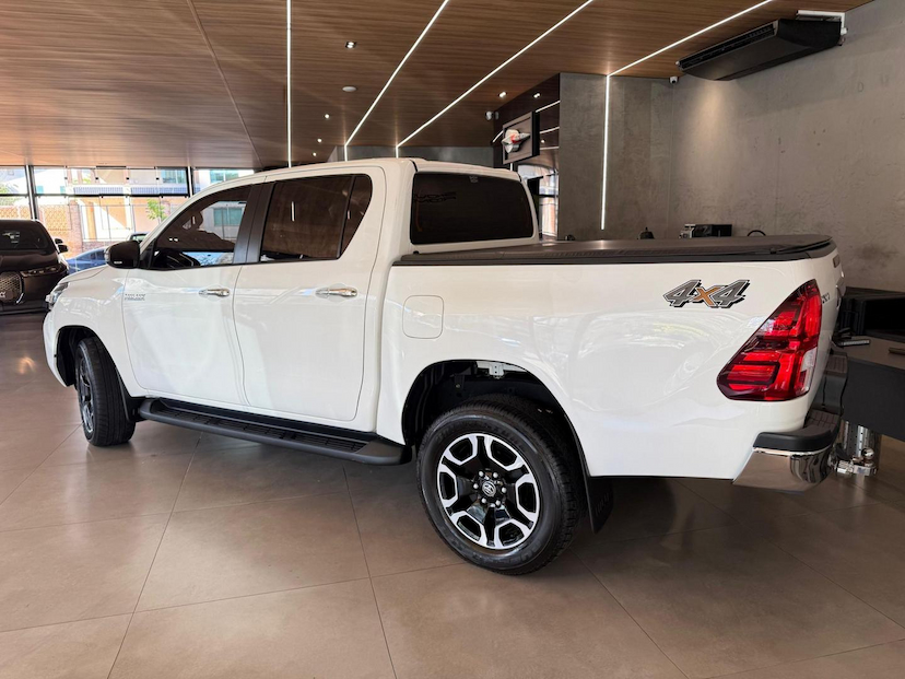 Foto do veículo TOYOTA HILUX  CDSRVA4FD 2024 44.186 KM 249.000,00
