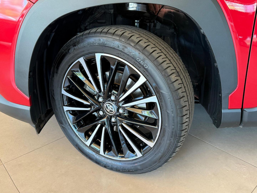Foto do veículo TOYOTA COROLLA CROSS  XRX HYBRID 2025 2.900 KM 195.000,00