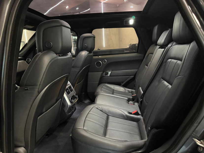 Foto do veículo LAND ROVER RANGE ROVER LR R.R SPT 3.0 TD HSE 2022 60.086 KM 425.000,00