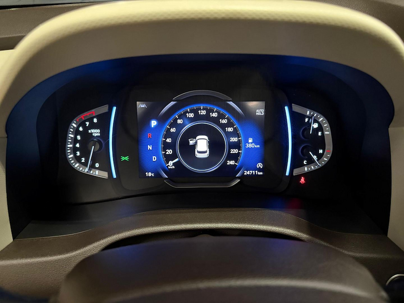 Foto do veículo HYUNDAI CRETA 20A ULTIMTE 2022 24.710 KM 134.000,00