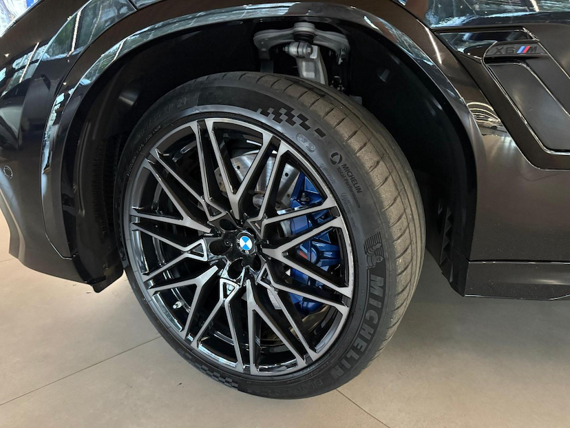 Foto do veículo BMW X6  M COMPETITION 2022 6.800 KM 730.000,00