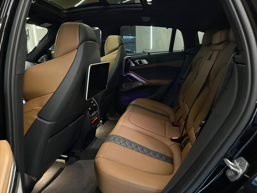 Foto do veículo BMW X6  M COMPETITION 2022 6.800 KM 730.000,00