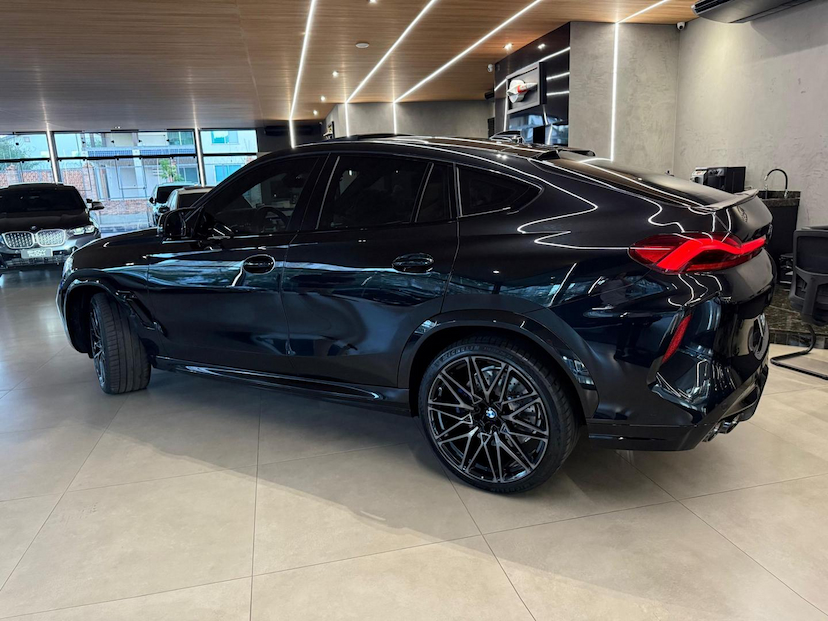 Foto do veículo BMW X6  M COMPETITION 2022 6.800 KM 730.000,00