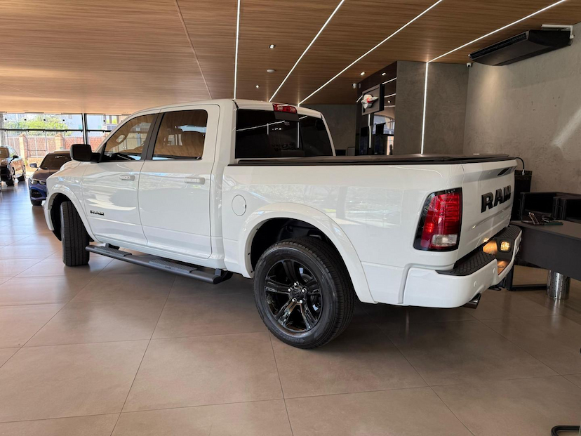 Foto do veículo RAM CLASSIC  LAIE 2023 31.000 KM 285.000,00