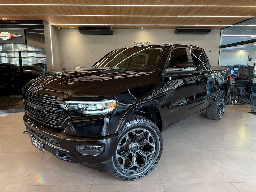 Foto do veículo RAM 1500  LIMITED HEMI 2024 25.200 KM 485.000,00