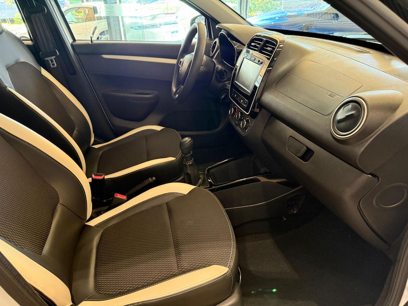 Foto do veículo RENAULT KWID  INTENS 10MT 2019 43.241 KM 45.000,00