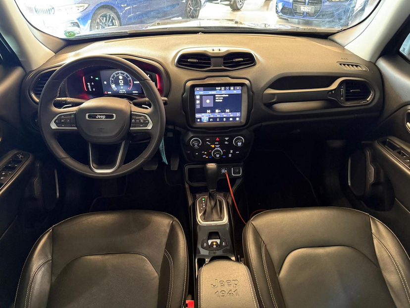 Foto do veículo JEEP RENEGADE  LGTD T270 2023 45.303 KM 102.000,00