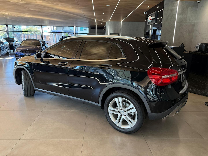 Foto do veículo MERCEDES-BENZ GLA 200 GLA200FF 2017 52.377 KM 110.000,00