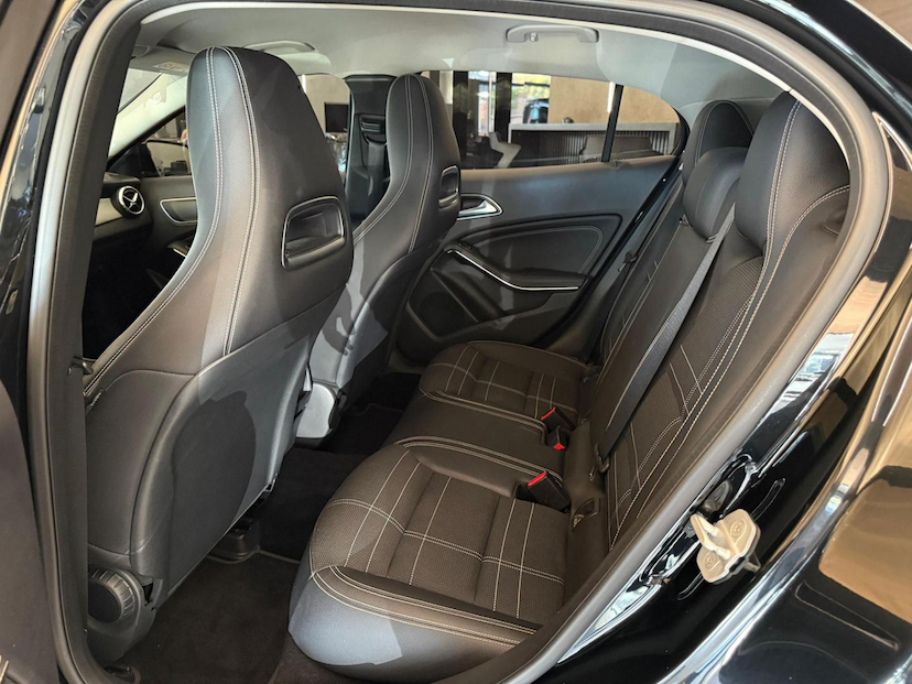 Foto do veículo MERCEDES-BENZ GLA 200 GLA200FF 2017 52.377 KM 110.000,00