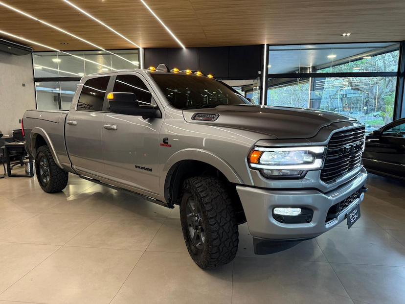 Foto do veículo RAM 3500  LAIE 6.7D 2022 49.239 KM 370.000,00