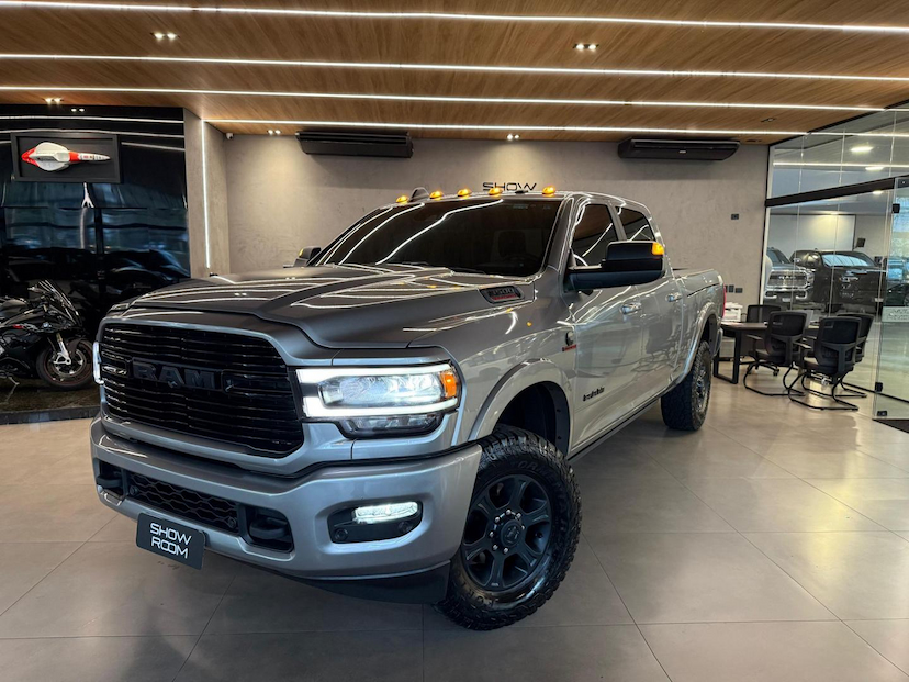 Foto do veículo RAM 3500  LAIE 6.7D 2022 49.239 KM 370.000,00