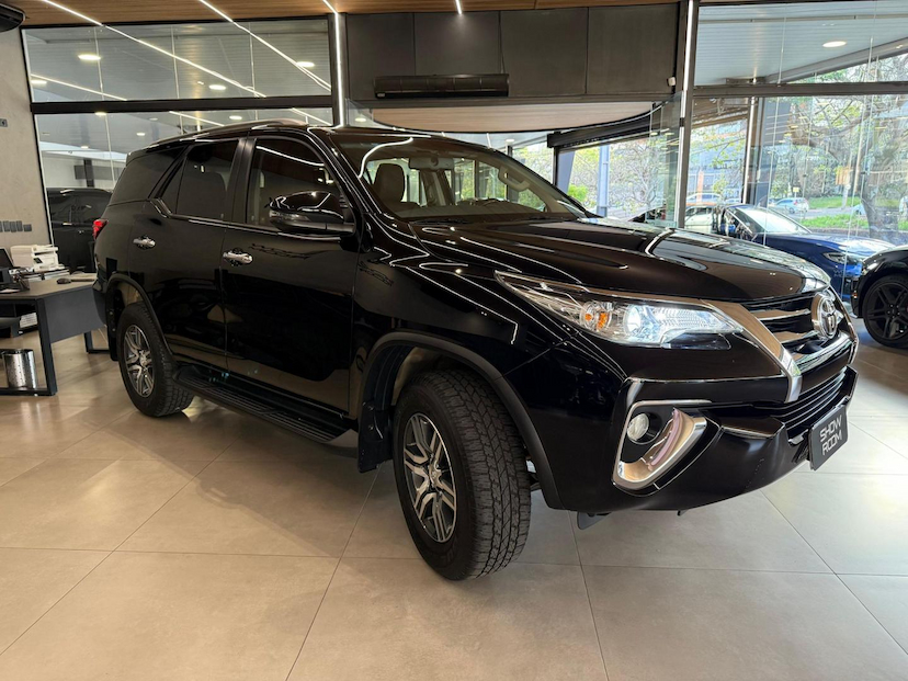 Foto do veículo TOYOTA HILUX  SWSRVA2HF 2019 46.000 KM 195.000,00