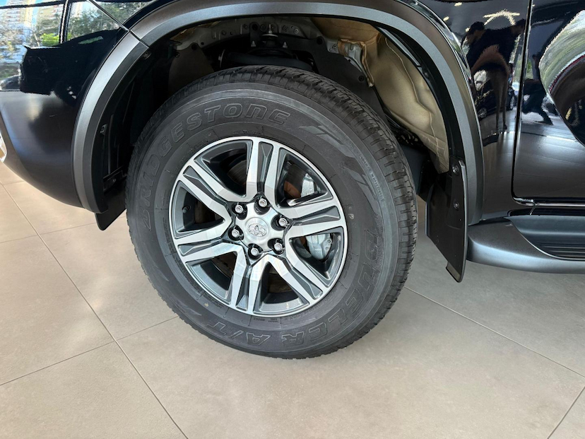 Foto do veículo TOYOTA HILUX  SWSRVA2HF 2019 46.000 KM 195.000,00