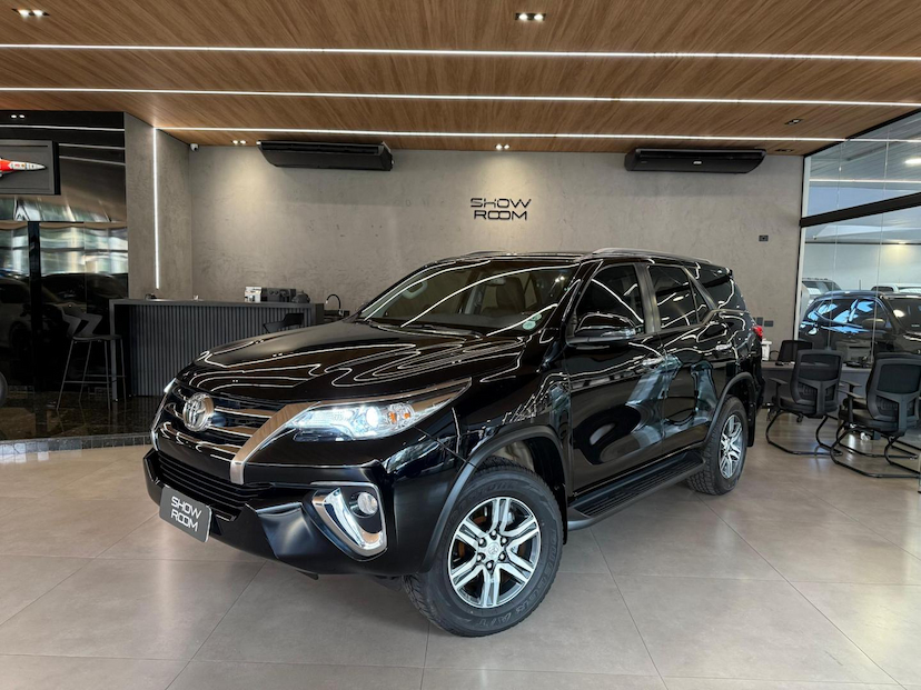 Foto do veículo TOYOTA HILUX  SWSRVA2HF 2019 46.000 KM 195.000,00