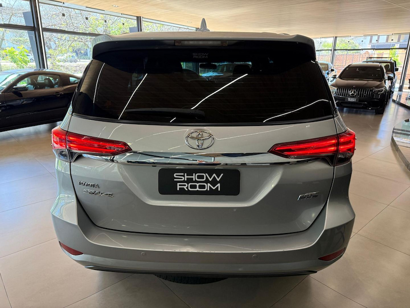 Foto do veículo TOYOTA HILUX  SWSR A2GF 2018 83.802 KM 173.000,00