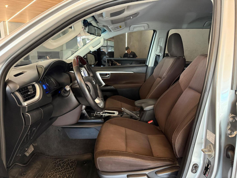 Foto do veículo TOYOTA HILUX  SWSR A2GF 2018 83.802 KM 173.000,00