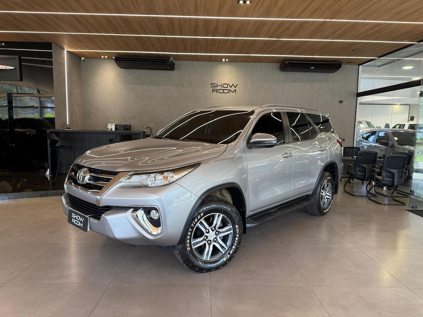 Foto do veículo TOYOTA HILUX  SWSR A2GF 2018 83.802 KM 173.000,00