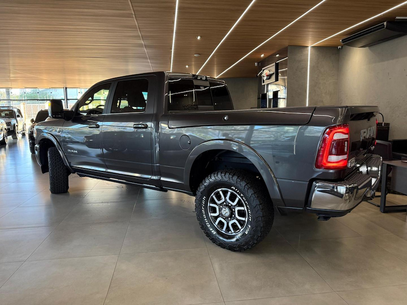 Foto do veículo RAM 3500  LONGHORN 6.7D 2023 19.029 KM 430.000,00