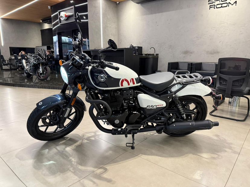 Foto do veículo ROYAL ENFIELD SHOTGUN 650 DRILL GREEN  650CC ABS 2026 900 KM 31.000,00