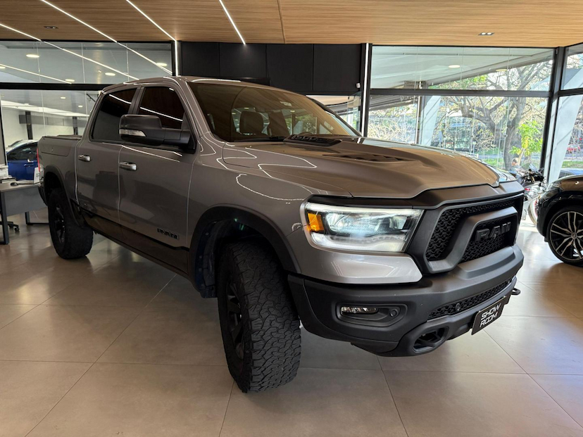 Foto do veículo RAM 1500  REBEL HEMI 2022 95.300 KM 299.000,00