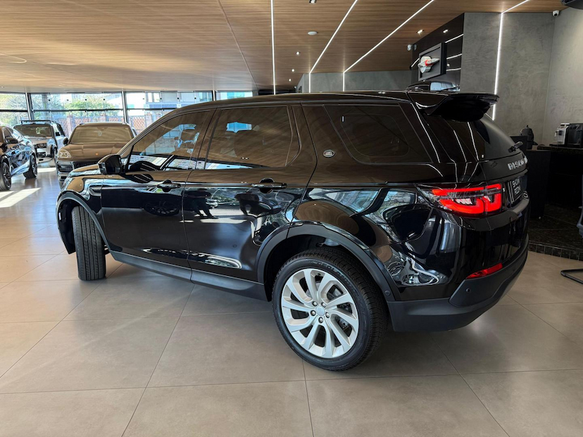 Foto do veículo LAND ROVER DISCOVERY DISC SPT D200 SE 2022 36.471 KM 249.000,00