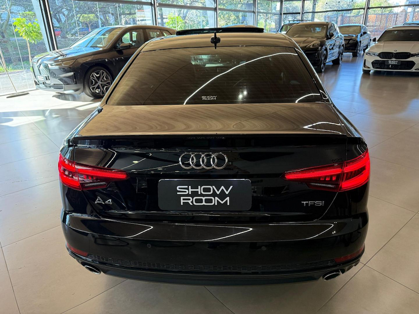 Foto do veículo AUDI A4  2.0TFSI 2018 77.393 KM 129.000,00