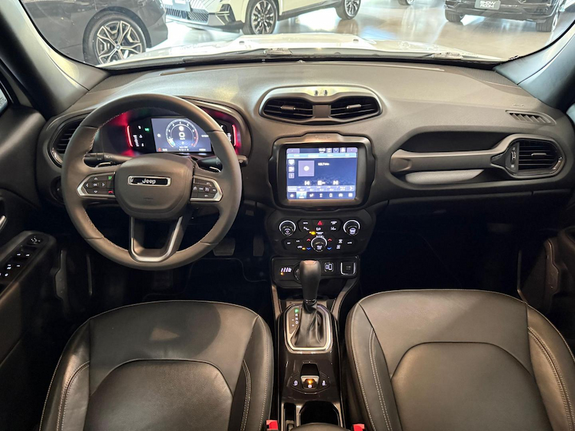 Foto do veículo JEEP RENEGADE  S T2704X4 2022 10.000 KM 115.000,00