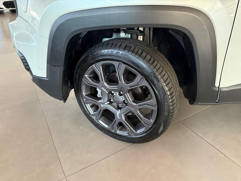 Foto do veículo JEEP RENEGADE  S T2704X4 2022 10.000 KM 115.000,00