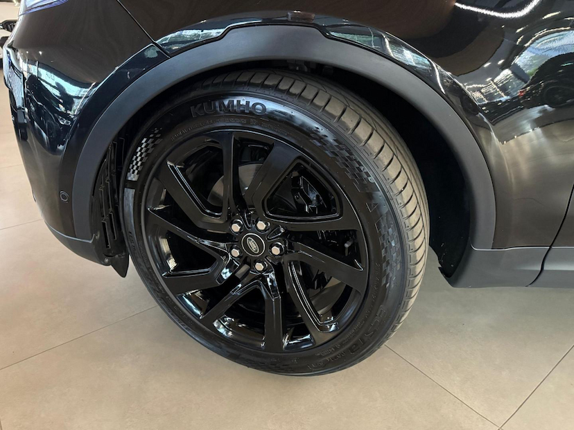 Foto do veículo LAND ROVER DISCOVERY DISC D300 HSE 2021 62.500 KM 380.000,00