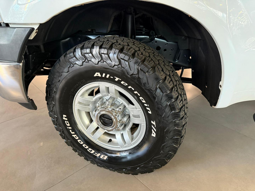 Foto do veículo FORD F-250  XLT W21 2011 238.720 KM 0,00