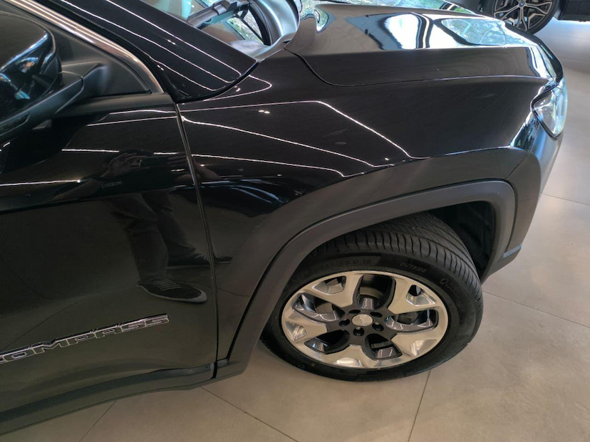 Foto do veículo JEEP COMPASS  LONGITUDE F 2019 40.548 KM 99.000,00
