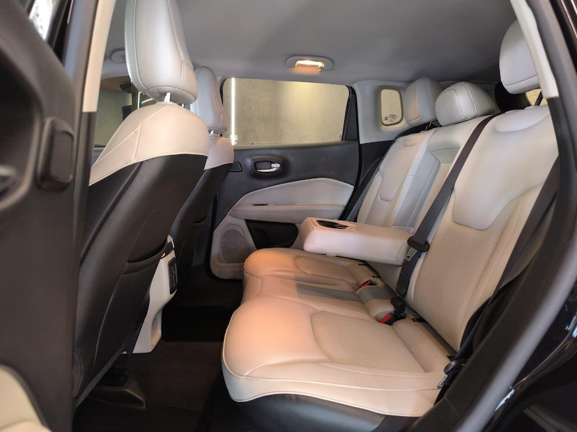 Foto do veículo JEEP COMPASS  LONGITUDE F 2019 40.548 KM 99.000,00