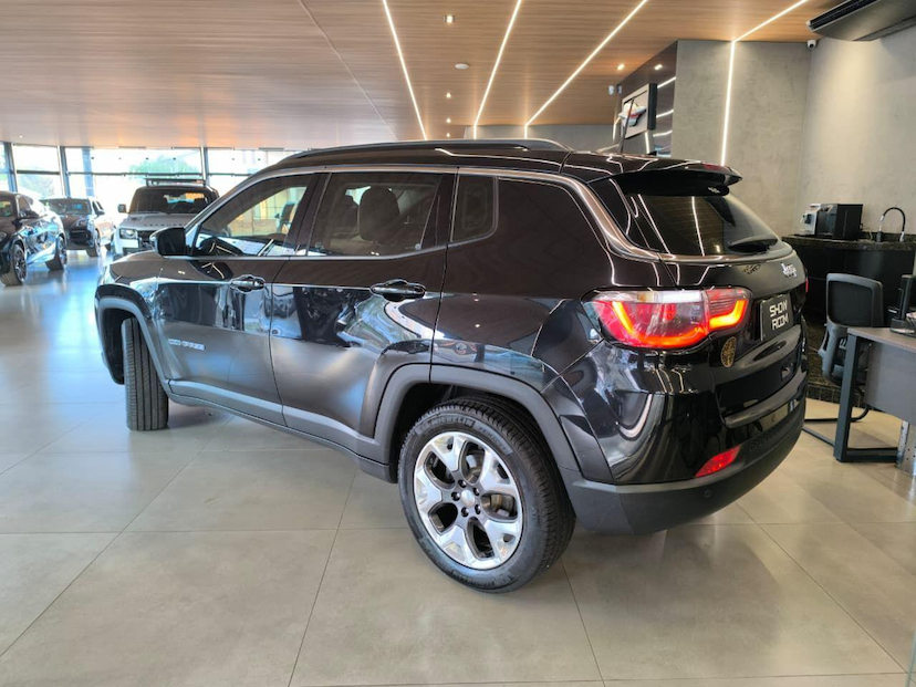 Foto do veículo JEEP COMPASS  LONGITUDE F 2019 40.548 KM 99.000,00