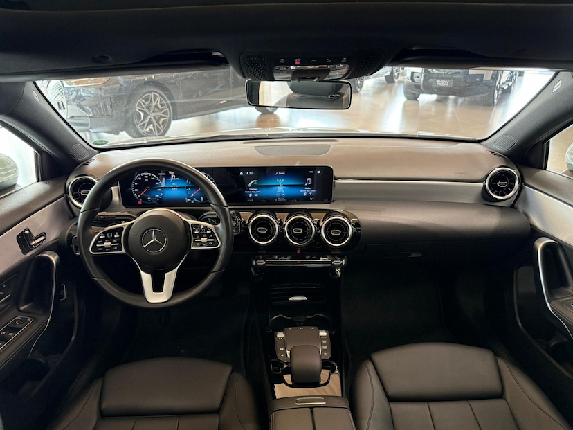 Foto do veículo MERCEDES-BENZ A 200 A200 SD HI 2020 62.875 KM 175.000,00