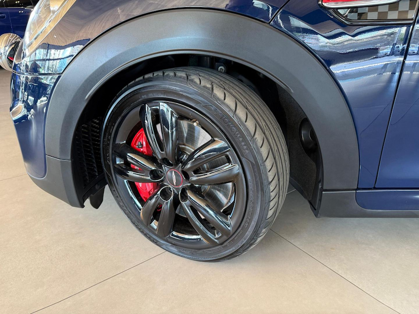 Foto do veículo MINI JOHN COOPER WORKS HATCH JCW 3P 2019 12.684 KM 169.000,00