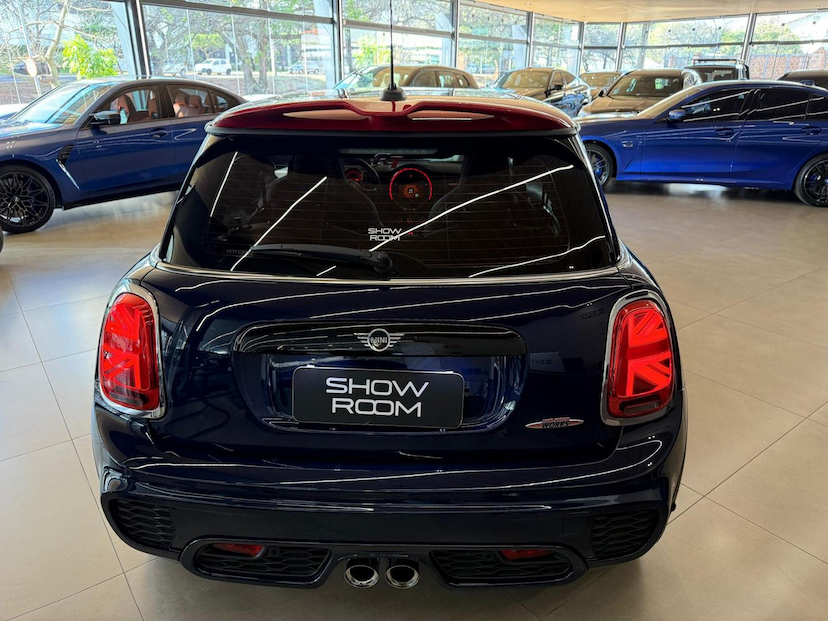 Foto do veículo MINI JOHN COOPER WORKS HATCH JCW 3P 2019 12.684 KM 169.000,00