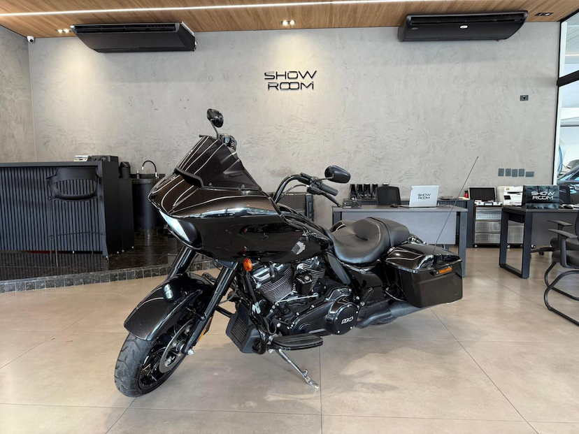 Foto do veículo HARLEY-DAVIDSON ROAD GLIDE LIMITED  GLIDE SPECIAL 2021 1.469 KM 129.000,00