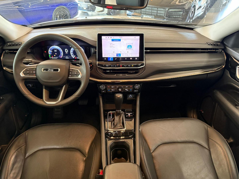 Foto do veículo JEEP COMPASS  LIMITED TF 2022 57.996 KM 0,00