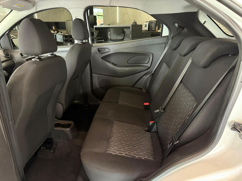 Foto do veículo FORD KA  SE PLUS 1.0 HA C 2021 27.433 KM 53.000,00