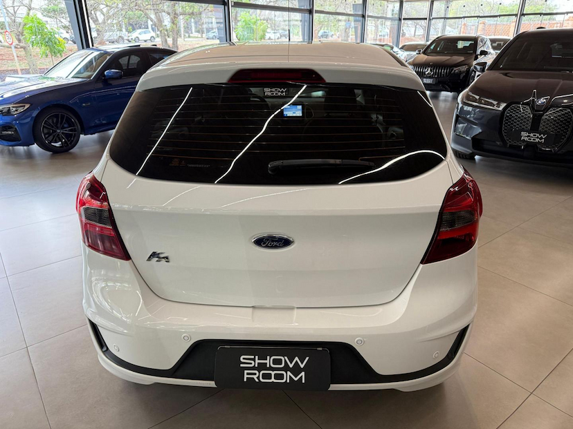 Foto do veículo FORD KA  SE PLUS 1.0 HA C 2021 27.433 KM 53.000,00