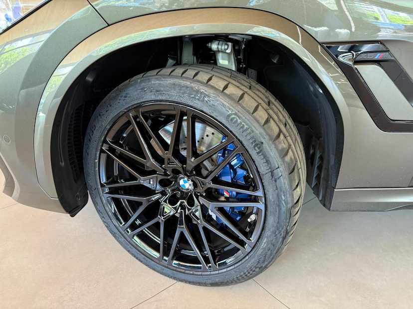 Foto do veículo BMW X6  M COMPETITION 2023 10.700 KM 820.000,00