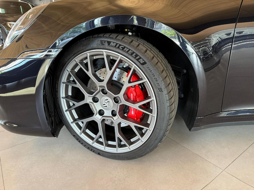 Foto do veículo PORSCHE 911  CARRERA SC 2024 4.716 KM 1.000.000,00