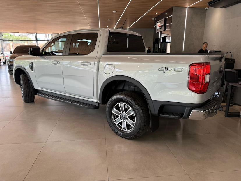 Foto do veículo FORD RANGER  XLT CABINE DUPLA DIESEL 2025 11.000 KM 280.000,00