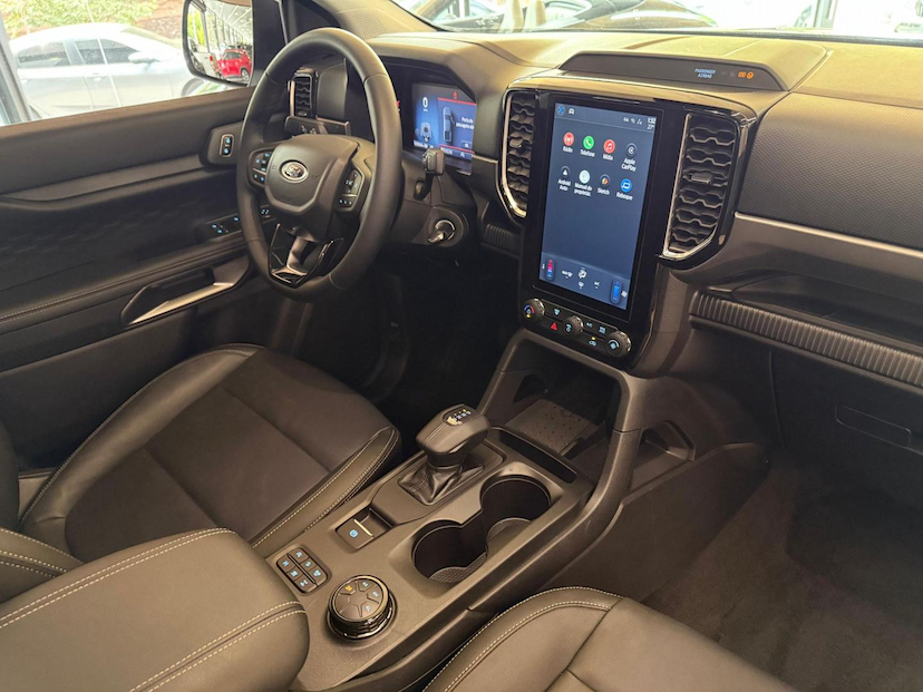 Foto do veículo FORD RANGER  XLT CABINE DUPLA DIESEL 2025 11.000 KM 280.000,00