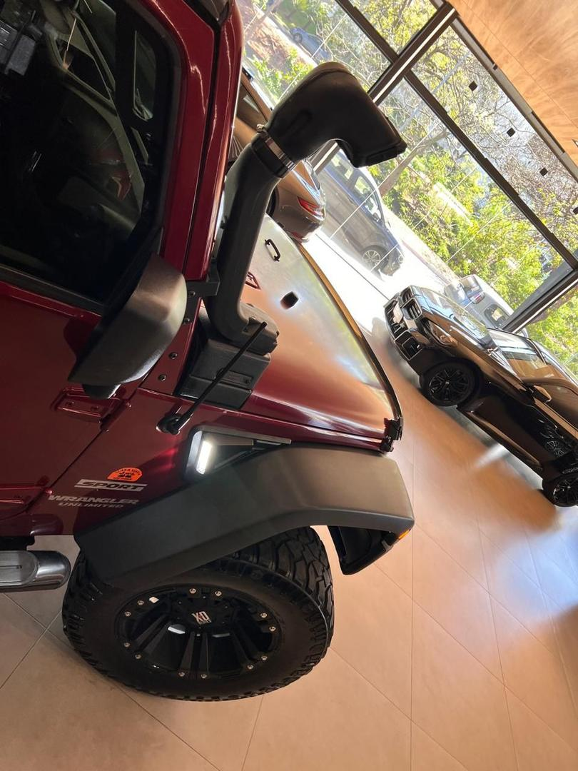 Foto do veículo JEEP WRANGLER  ULT 3.6L 2012 50.396 KM 240.000,00