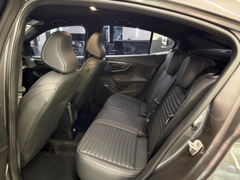 Foto do veículo FIAT FASTBACK  TURBO 270 2023 87.815 KM 109.000,00