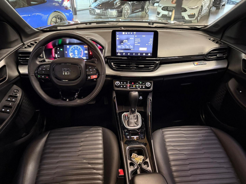 Foto do veículo FIAT FASTBACK  TURBO 270 2023 87.815 KM 109.000,00